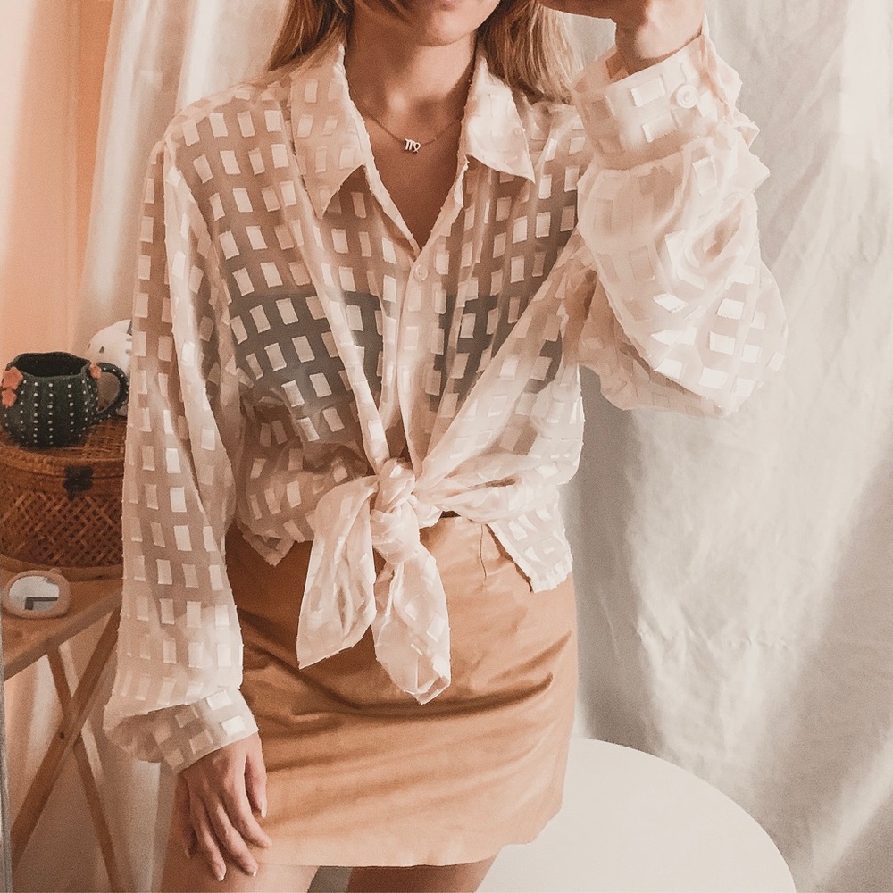 Vintage cream sheer champagne rectangle print top - Picture 3 of 8